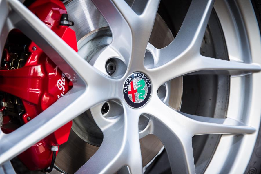 Колеса Alfa Romeo Stelvio (949) 2017 года  (UK) (фото 11 из 41)